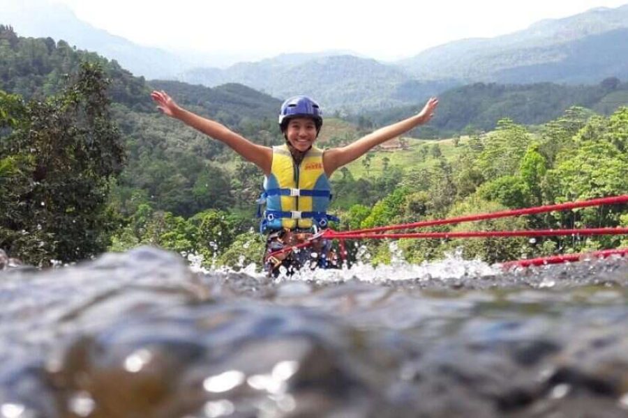 Waterfall Abseiling  In Kithulgala – 4 Hours