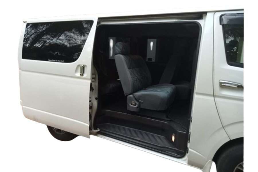 Toyota KDH Flat Roof